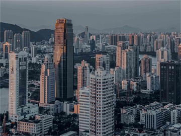 往届生、在职人员考研考场安排通常在考生报考的院校或其指定的考试地点。